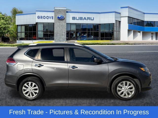 Used 2016 Nissan Rogue S w/ Appearance Package AWD/4WD image 7