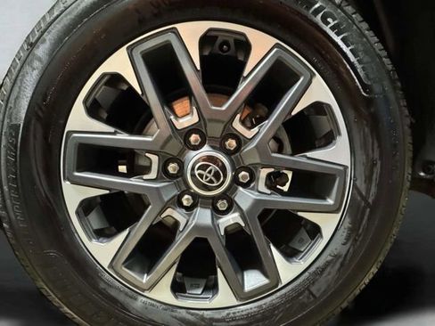 Used 2022 Toyota Tundra Limited image 37