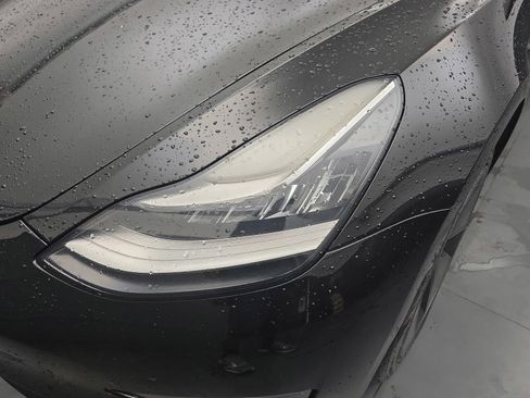 Used 2021 Tesla Model 3 Standard Range Plus RWD image 12