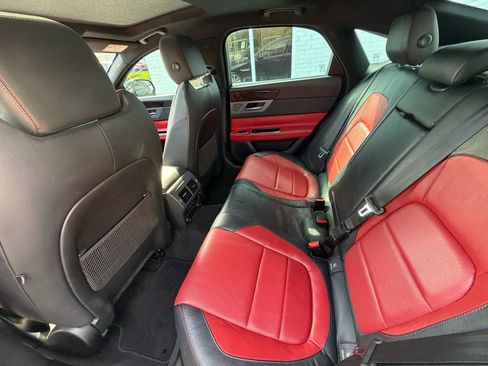 Used 2017 Jaguar XF R-Sport image 18