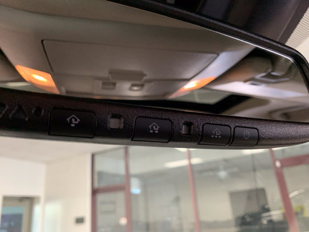 Used 2019 Toyota Tundra Platinum AWD/4WD image 27
