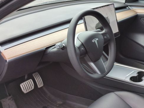 Used 2022 Tesla Model 3 Performance image 10