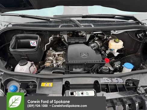 Used 2025 Mercedes-Benz Sprinter 2500 image 39