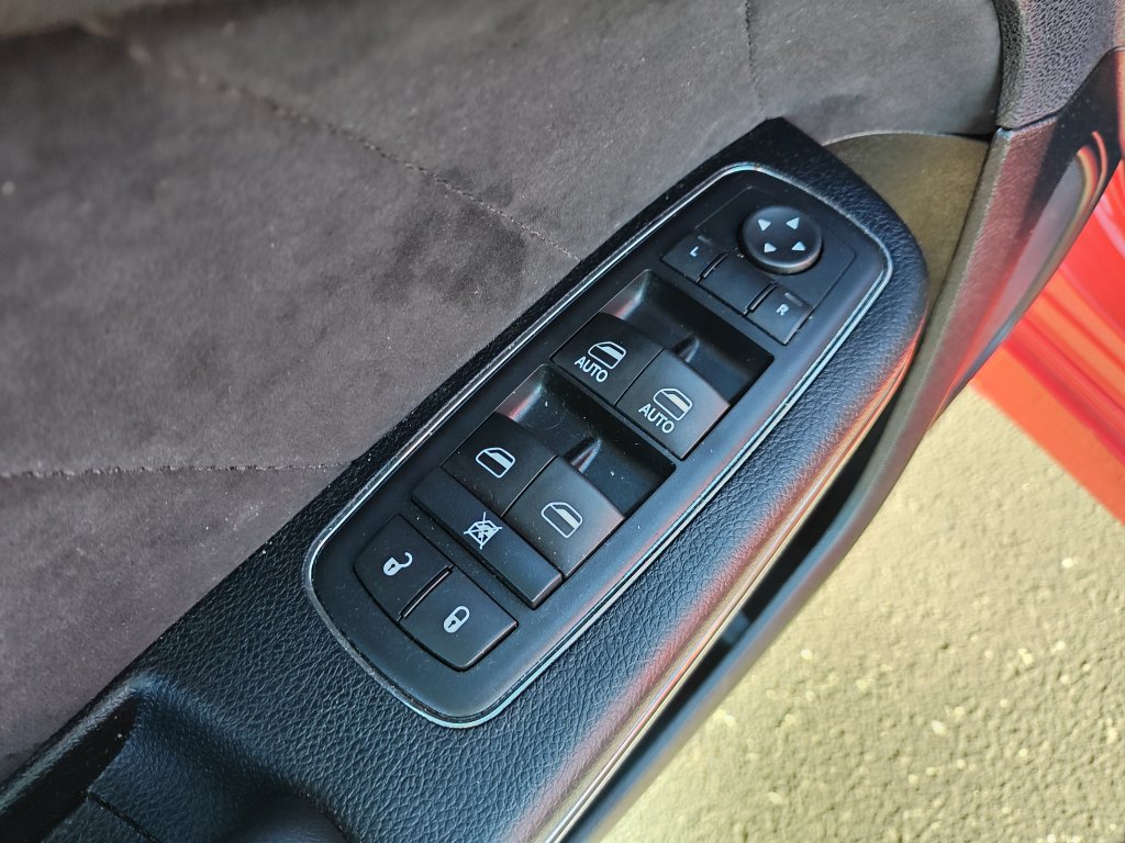 Used 2016 Dodge Charger SRT Hellcat RWD image 11