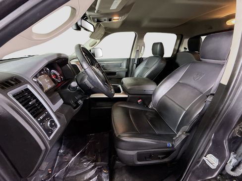 Used 2018 RAM 1500 Classic SLT w/ SLT Plus D￩cor Group image 21