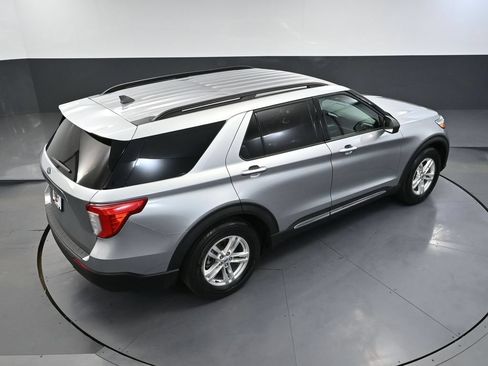 Used 2022 Ford Explorer XLT RWD image 52