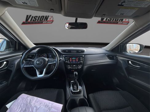 Used 2018 Nissan Rogue SV image 26