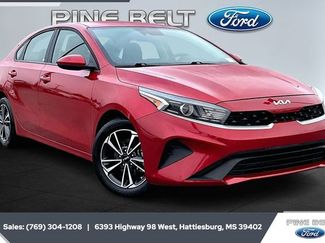 Used 2024 Kia Forte LXS video 1