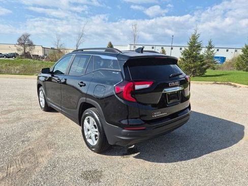 Used 2023 GMC Terrain SLE w/ Driver Convenience Package AWD/4WD image 7