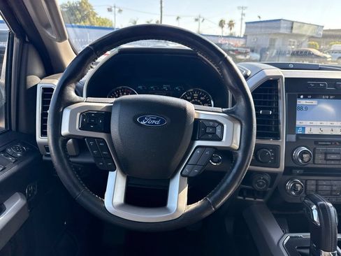 Used 2018 Ford F150 Lariat w/ Equipment Group 502A Luxury AWD/4WD image 16