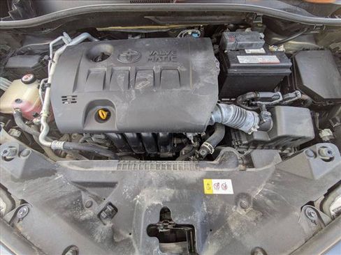 Used 2021 Toyota C-HR Limited FWD image 22