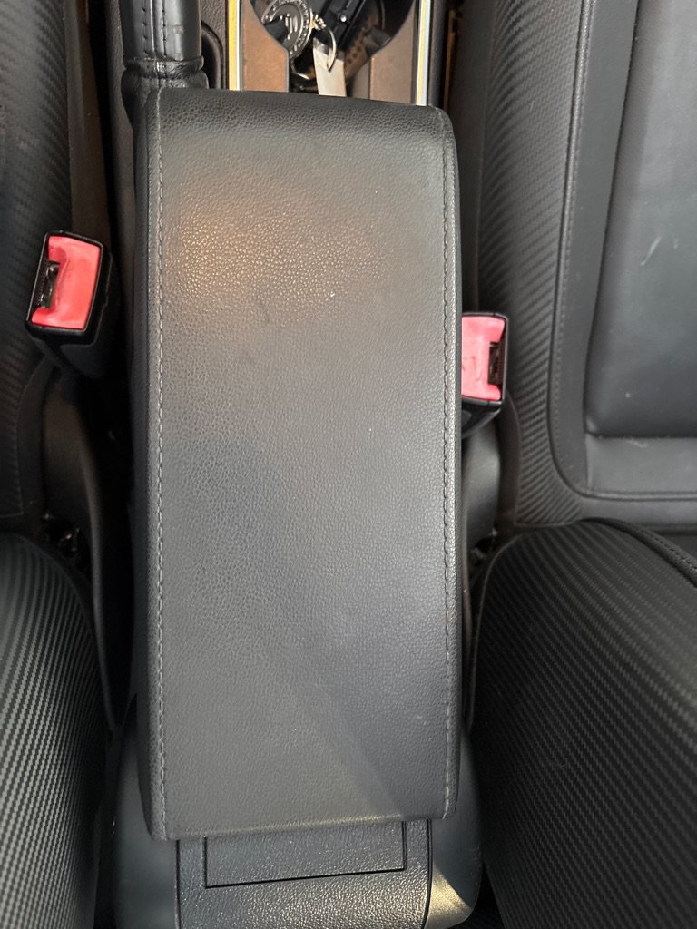 Used 2013 Volkswagen Beetle TDI FWD image 36
