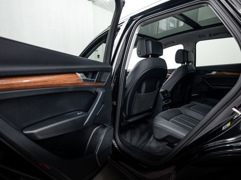 Certified 2023 Audi Q5 2.0T Premium w/ Convenience Package image 16