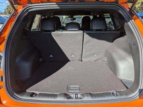 New 2026 Jeep Compass Latitude image 11