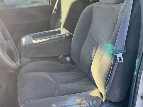 Used 2006 Chevrolet Silverado 2500 LT w/ Skid Plate Package image 9