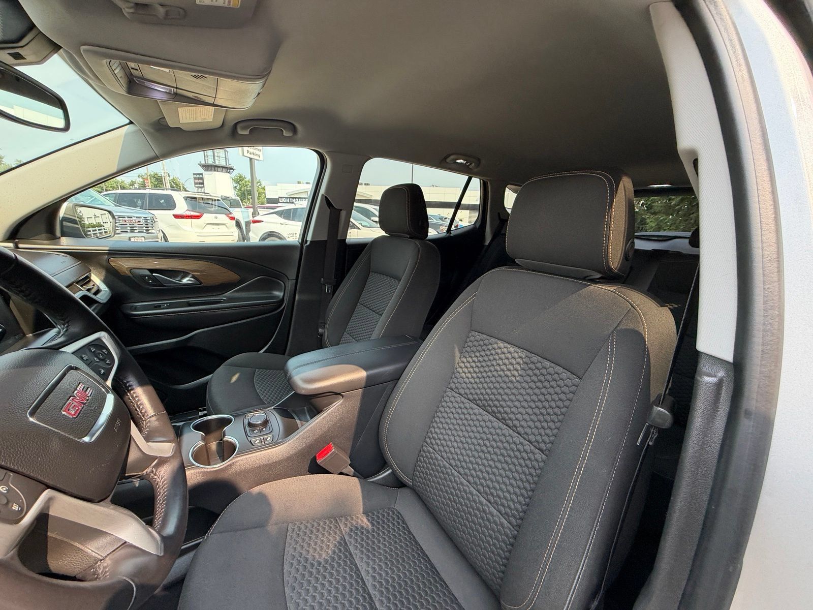Used 2020 GMC Terrain SLE w/ Driver Convenience Package FWD image 11