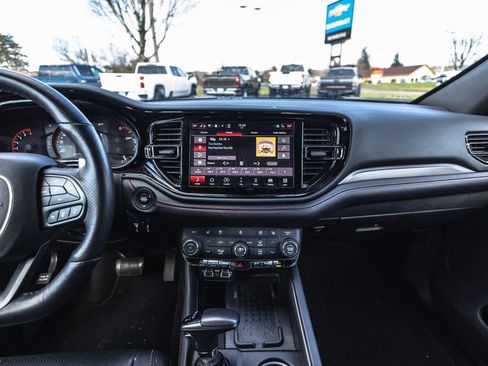 Used 2025 Dodge Durango GT image 27