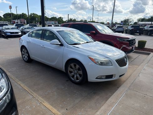 Used 2012 Buick Regal Leather FWD image 1