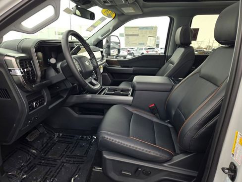 New 2026 Ford F250 Lariat w/ Black Appearance Package image 20