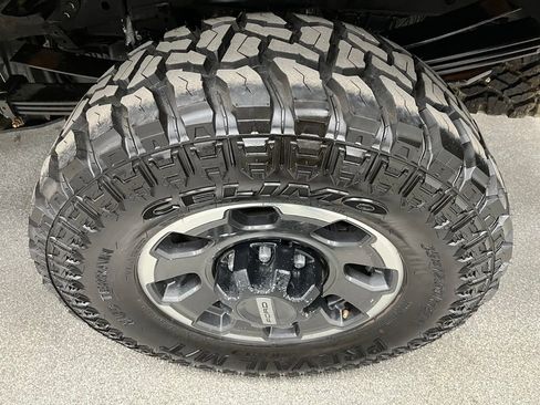 Used 2024 Ford F350 Platinum w/ Tremor Off-Road Package AWD/4WD image 13