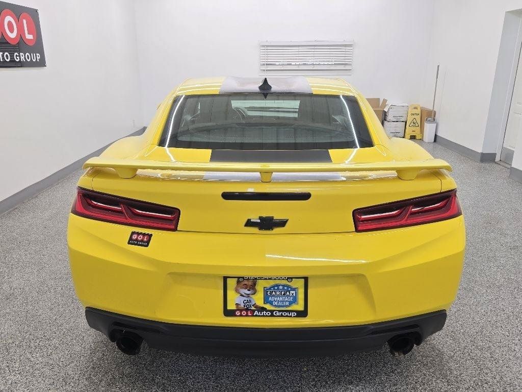 Used 2017 Chevrolet Camaro LT RWD image 5