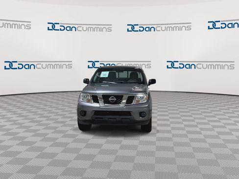 Used 2019 Nissan Frontier SV RWD image 3
