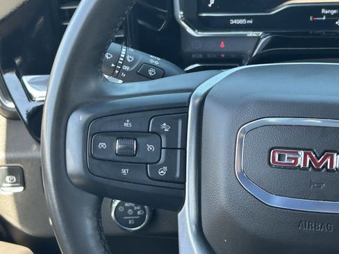 Certified 2025 GMC Sierra 1500 SLT RWD image 21