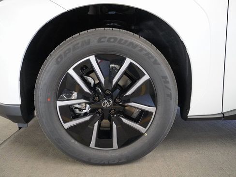 New 2026 Toyota bZ XLE image 19