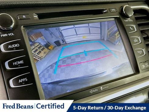 Used 2015 Toyota Highlander XLE image 16