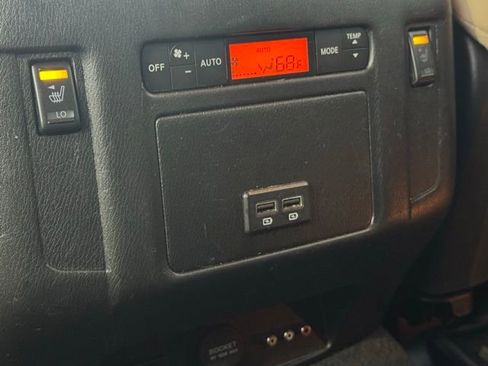 Used 2017 Nissan Armada Platinum w/ Captain Seat Package image 4