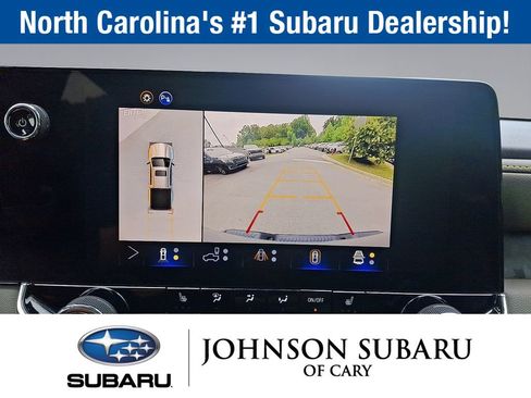 Used 2024 Chevrolet Colorado ZR2 w/ Technology Package AWD/4WD image 17