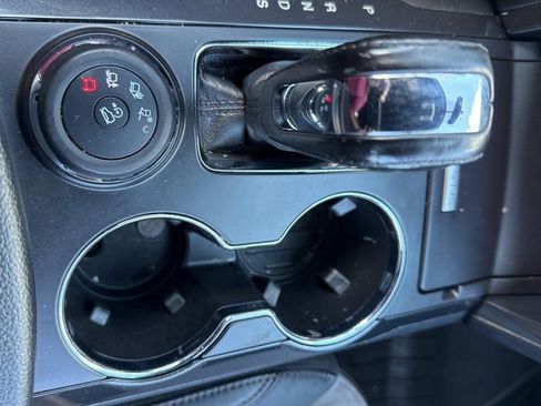 Used 2017 Ford Explorer XLT w/ Equipment Group 202A image 25