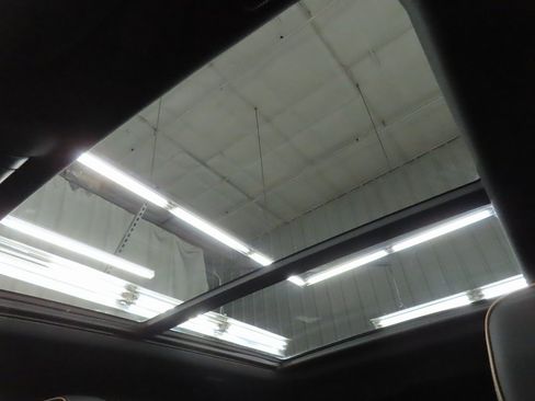 Used 2024 GMC Yukon AT4 image 27