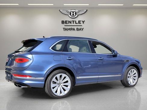 Used 2021 Bentley Bentayga image 10