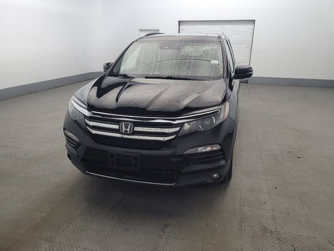 Used 2017 Honda Pilot Touring image 15