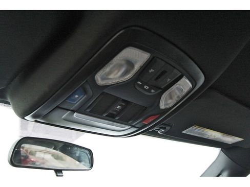 Used 2024 RAM 2500 Tradesman w/ Chrome Appearance Group image 20