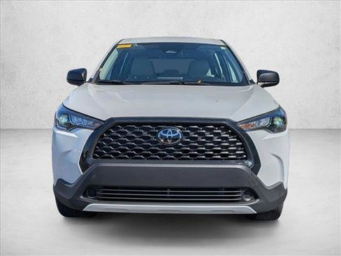 Used 2023 Toyota Corolla Cross L image 3