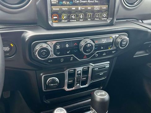 Used 2021 Jeep Wrangler Unlimited Sport AWD/4WD image 14