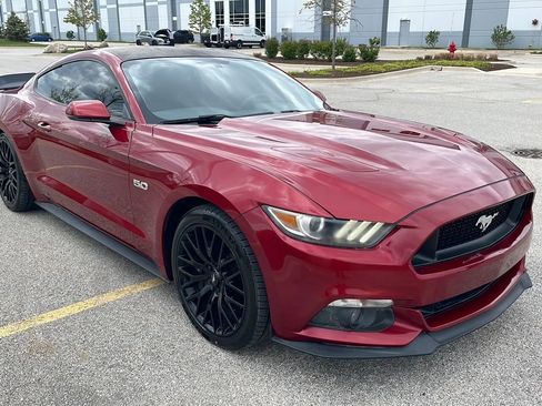 Used 2017 Ford Mustang GT Premium w/ GT Performance Package RWD image 5