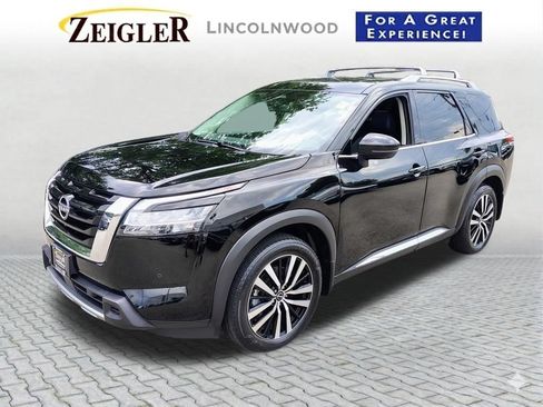Used 2024 Nissan Pathfinder Platinum AWD/4WD image 5