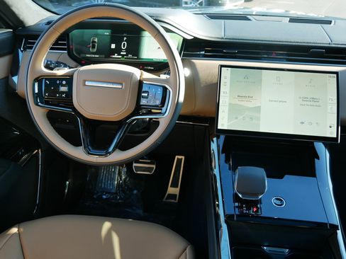 New 2025 Land Rover Range Rover Sport Autobiography image 9