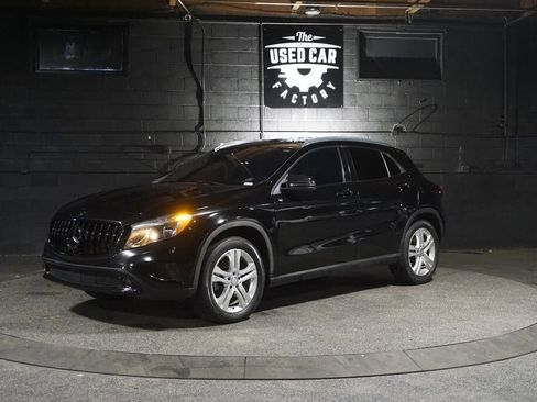 Used 2015 Mercedes-Benz GLA 250 4MATIC image 3