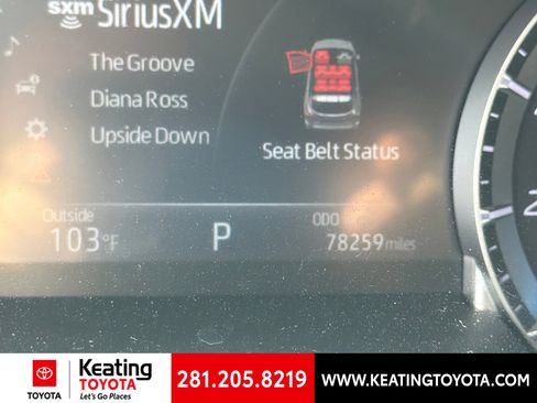 Used 2023 Toyota Highlander LE AWD/4WD image 17