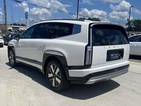 New 2026 Hyundai Ioniq 9 SEL image 4