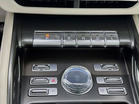 New 2026 Lincoln Nautilus Premier w/ Equipment Group 102A AWD/4WD image 17