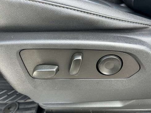 Used 2022 Chevrolet Silverado 1500 LT Trail Boss w/ LT Trail Boss Premium Package AWD/4WD image 60