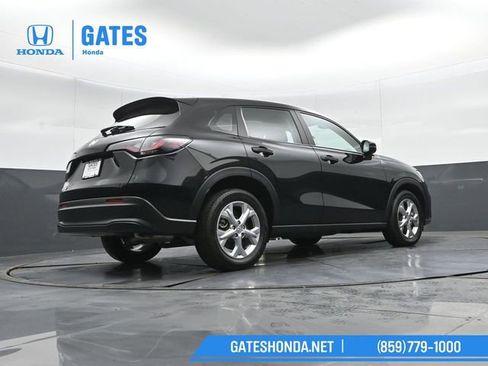 Certified 2025 Honda HR-V LX image 34