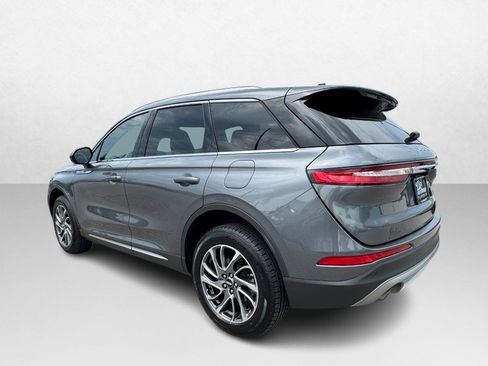 Used 2022 Lincoln Corsair AWD w/ Equipment Group 101A image 7