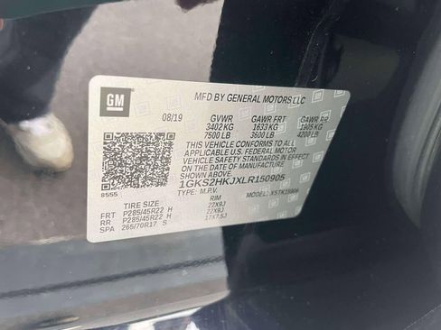 Used 2020 GMC Yukon XL Denali w/ Denali Ultimate Package image 18