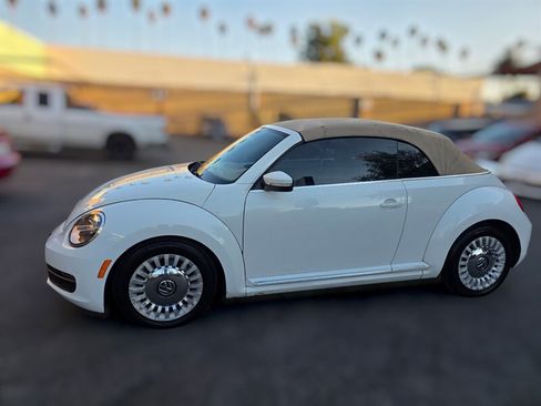 Used 2015 Volkswagen Beetle 1.8T FWD image 11